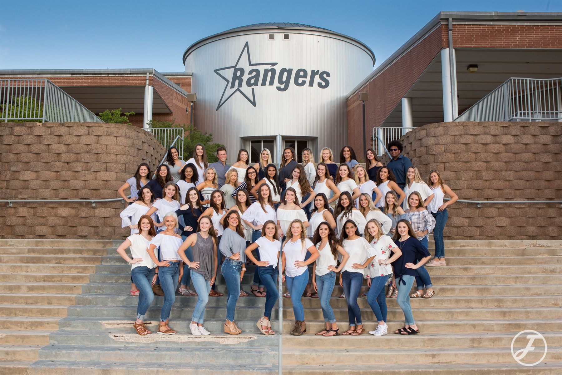Senior Photography gallery image 5